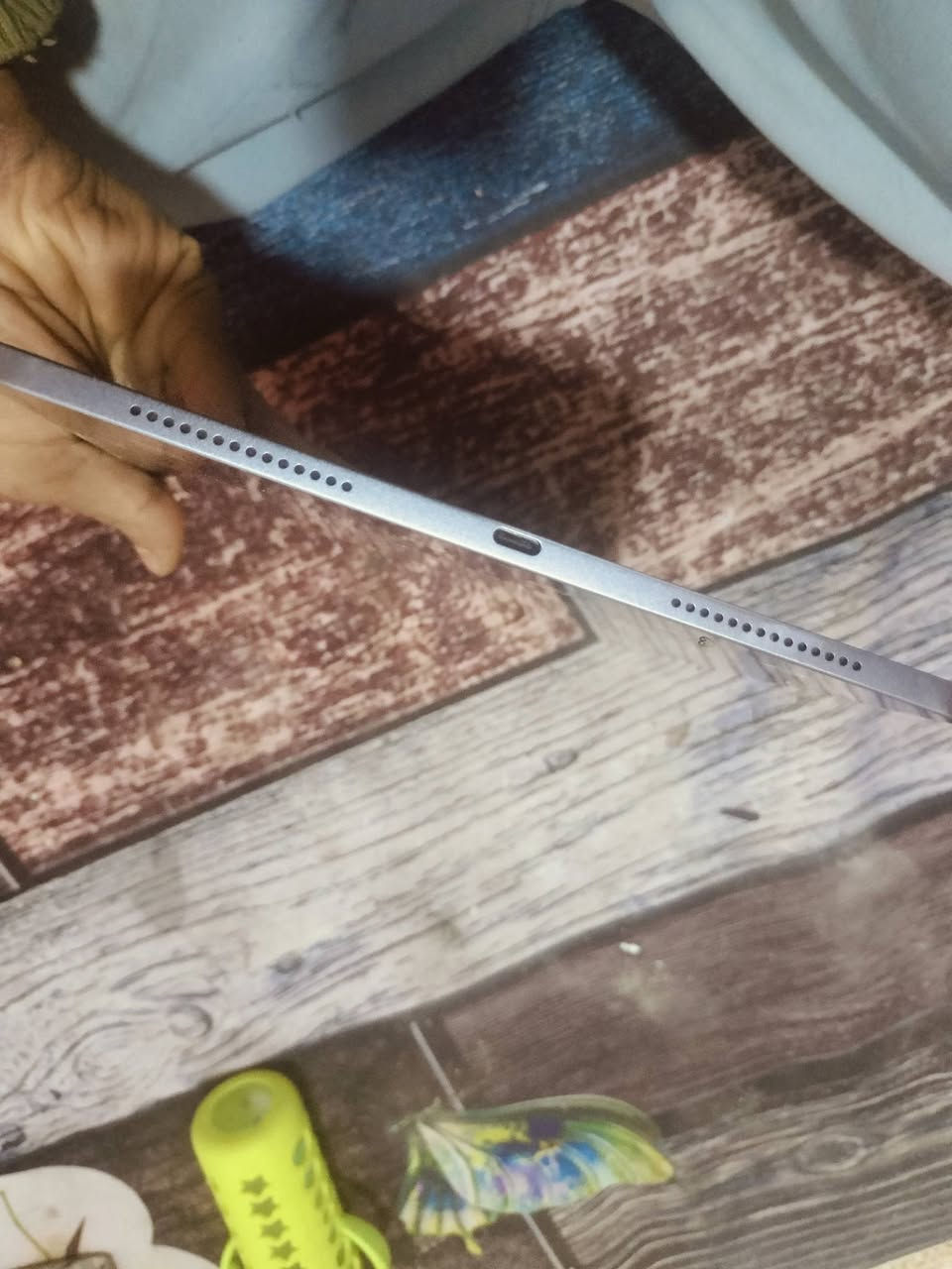 ايباد للبيع نضافه 100 كامل غراضه ملحقاته ذاكره256
شاشه13   144فريم

سعره 350

***********
