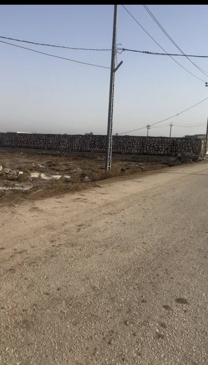 السلام عليكم قطعه مناسبه وموقع مميز قطعه في كربلاء عمود 200 في منطقه عون في جهه الزوار مساحته 500م الواجهه 18 والنزال 28 سند 25 زراعي  شارع تبليط خدمات كامله اللاسفسار 
***********
