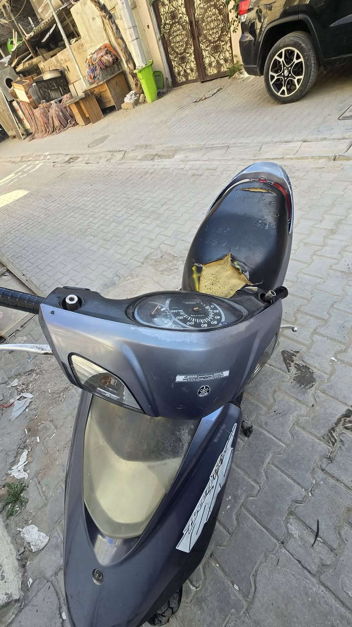 سلام عليكم دراجه للبيع بريز لايت ناصي كابريتر الدراجه رمبه صارلها اربع اشهر منزلها الدراجه خير من الله ومعروفه بالشارع الدراجه انطيك بيها ضمان وشرط تجي تاخذها من باب البيت الدراجه نكره سلف بأي وقت السعر 700 وبيها مجال عنواني الحريه وهذا رقمي  ***********
