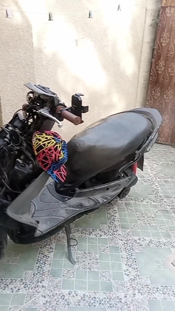 سكنس فحل لد كامله الدراجه اني مفصخها كفراتها رايدلهن ترتيب صبغ لين لون جارد داخل املح ضفيره بلادي زلغ مابيها مكينه خرسه وكلجات تعبانه سعرها ٥٠٠ مكاني بابل محاويل ***********
