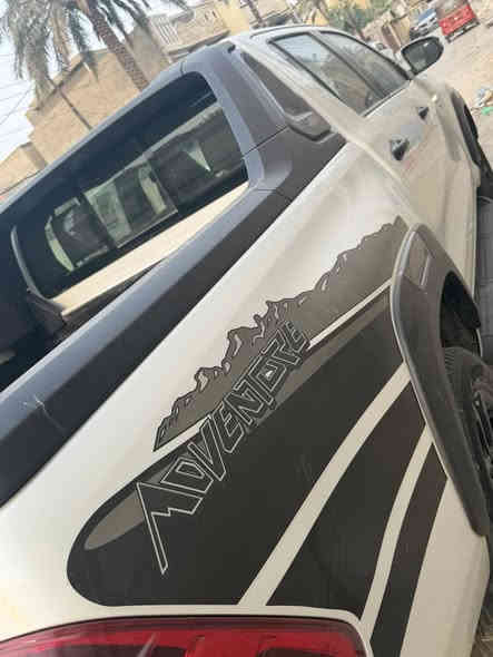 السلام عليكم 
هايلوكس ادفنجر 24 ماشيه ٣٥الف مكفولة كفالة عامة 
المكان بغداد لاستفسار ***********
السعر 415 بيها مجال بسيط
