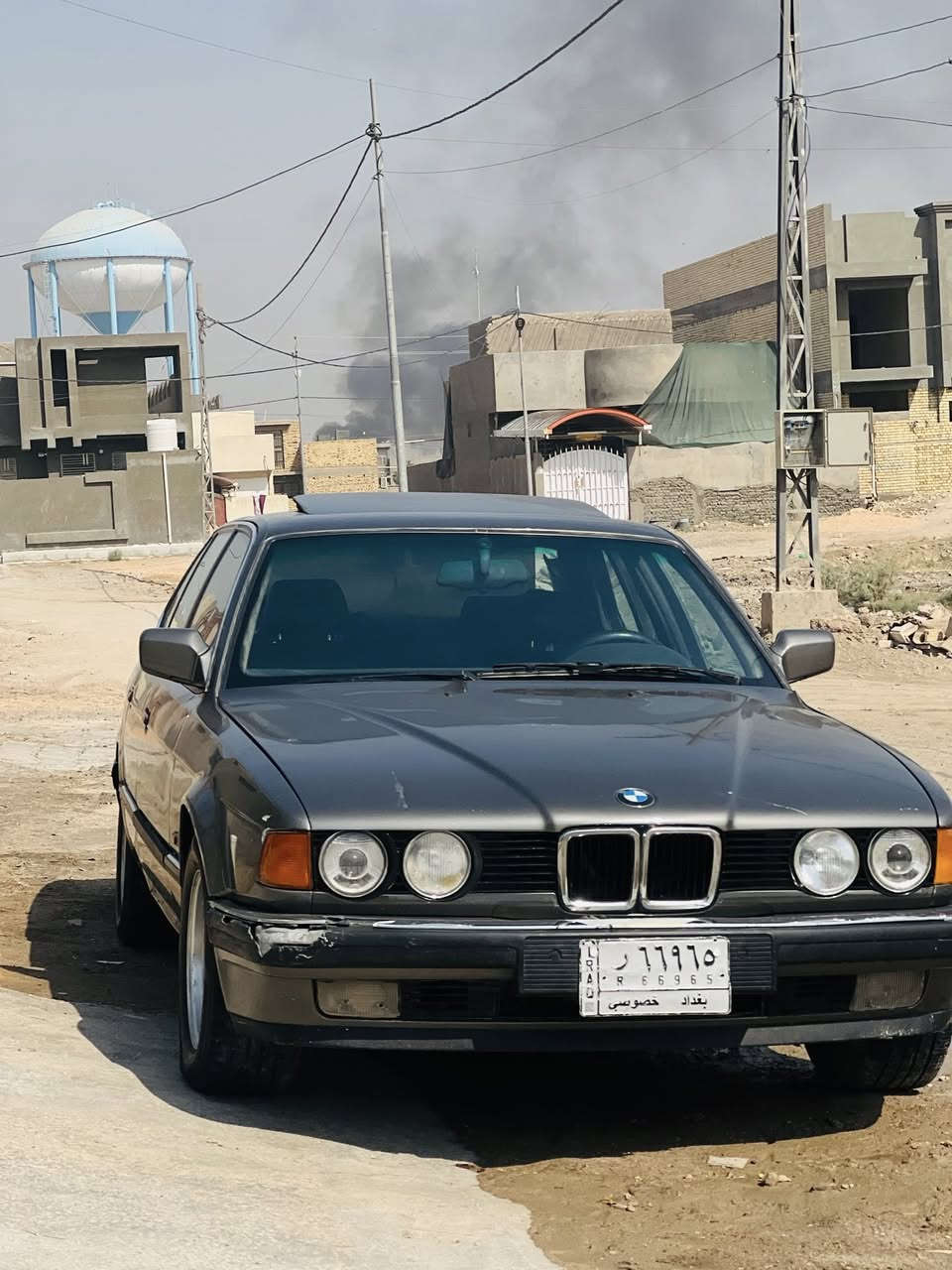 السلام عليكم بي ام 735 رقم بغداد بسمي موديل 1993 السيارة صبغ عام جمالية السيارة فول فتحة تبريد كهربائيات شغالة غرفة جلد سقف كنتارة المكان بابل الحمزة الغربي السعر 53وبيها مجال الرقم ***********
