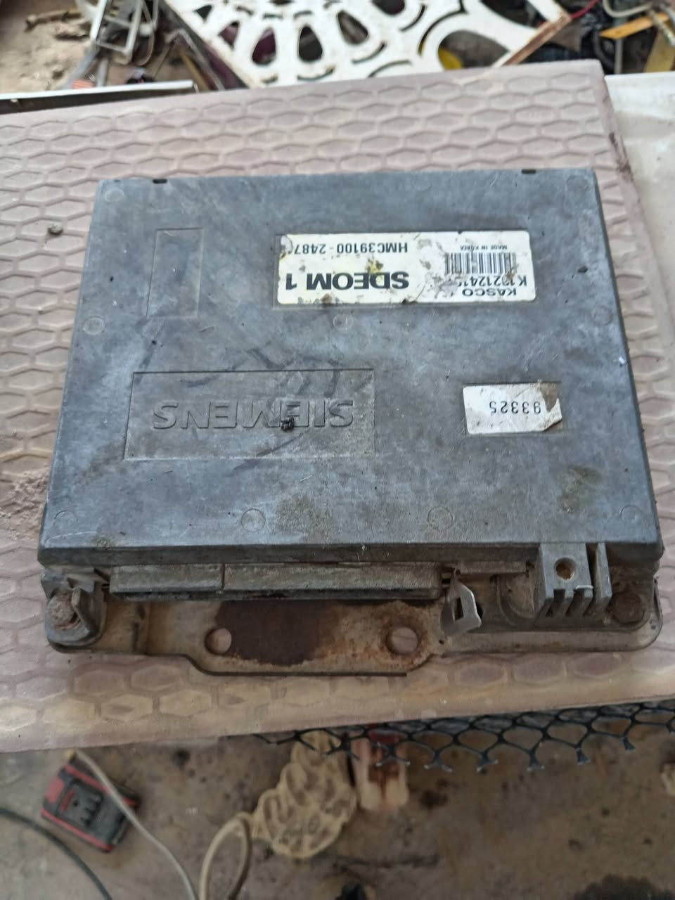 سلام عليكم اخوان عندي غراض النترا للبيع ١٩٩٣ والاستفسار ***********
