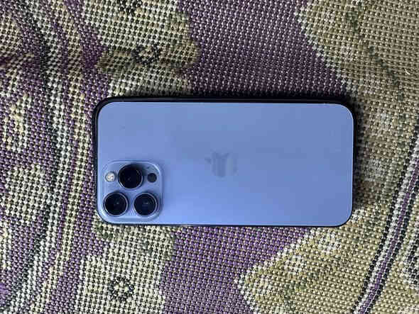 السلام عليكم موبايل ١٣ برو ماكس ذاكره ٢٥٦ مبدل شاشه مابيه زلغ بطاريته ٨٠ ب ٥٥٠ رقم موبايل ***********
