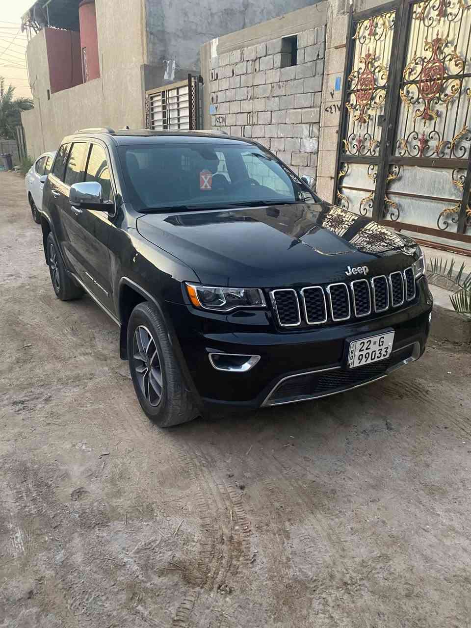 السلام عليكم جيب مديل 2022 اصل حادثه جانبي بيبان ثنين بدون دواخل ولباقي كفاله عامه مكينه وكير وتبريد وحداديه واكسل مكفولات وعلى وضع شركه مكينه 3600 سياره ماشيه 18 ميل خت زيرو سياره فول موصفات سياره كلش جديده وعلى وضع شركه رقم ربيل سنويه 2030 تنتهي بسم شخص تحويل لو وكاله حاضر مكاني بصره *********** ملاحضه انه مكالف بل نشره وهاذ رقم رعيه
