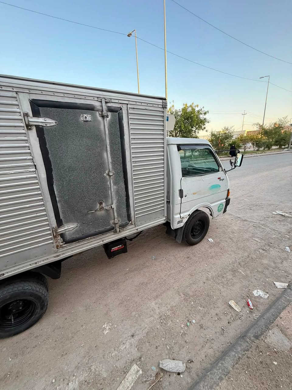 كيا براد موديل ٩٥
سنوية جديدة ورقم انكليزي
تخم تاير 
مكينة شرط
حدادية شرط قبل شهر كملتهة
تخم تاير جديد
براد شغال وخير من الله جاهزة السيارة 

السعر ٥٠ ورقة ومجالها بسيط جدا 
مكان السيارة ناصرية 
للاستفسار ***********
