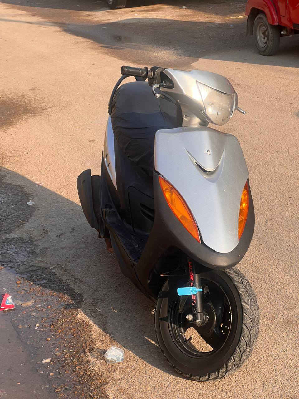 دراجه نضيفه ماكس حلوه عنوان بصره حيانيه سعره 600 
*********** البصرة, العراق
