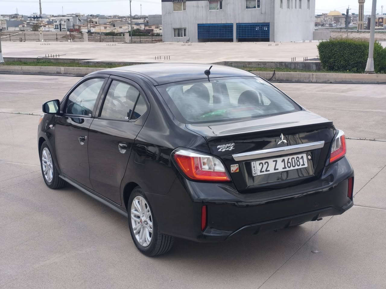 ميراج للبيع 
للبيع فقط  بدون مراوس
2024 ميراج  وارد امريكي بدون صبغ رقم اربيل بأسمي 
سياره نضيفه جدا ايرباكات سستم 
السعر 95 ورقه وبيها مجال قليل 
*********** واتساب
