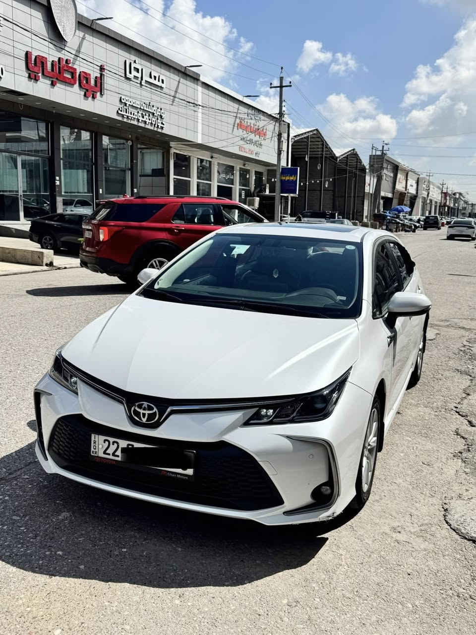 السلام عليكم 
كورلا خليجي شركة جيهان ام الضمان 
موديل 2024 
ماشية 47 ألف 
بيها بارد مكانين 
الباقي مكفول
مؤاصفات 
شاحن
شاشة
فتحة
محرك 1.8
تبريد قطعتين
السعر 179 ورقه وبيها مجال قليل 
مكان السيارة أربيل 
***********
