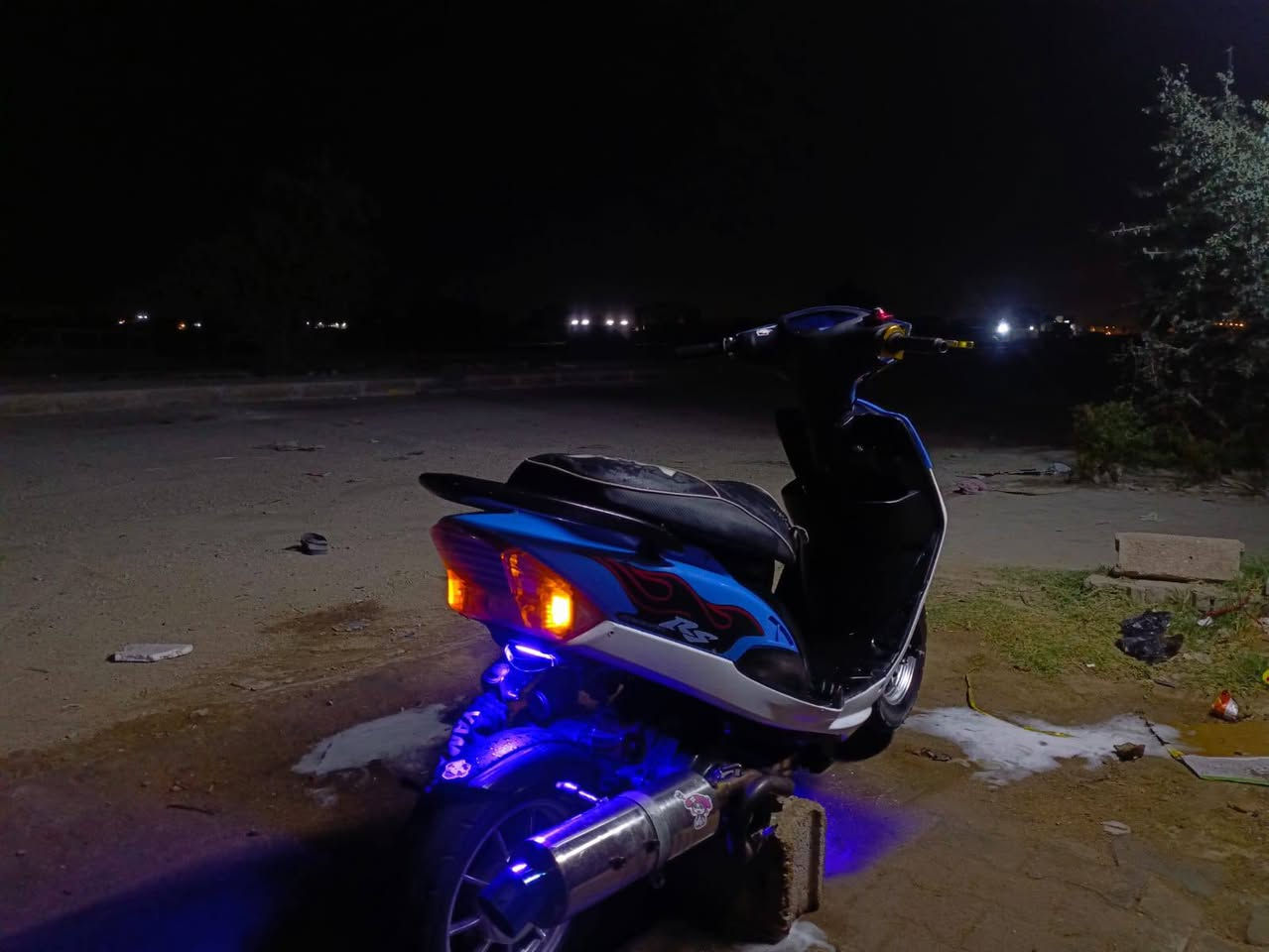 سلام عليكم دراجه ماكس مزوده تزويد قوي مكينه ناعمه صالنصه حلزوني سلف شغال هندر شغال كهربائيات كلها شغاله دراجه شلعه ومعدل فول دراجه ماتنكمش بوشه افسيس 55 كلجات مزوده شيال مزود راجعه ليورا يدت البريك مزوده دراجه بيها تزويدات ماتخلص خير من الله سعر 625 وبيها مجال بسيط مكاني كربلاء سيف سعد رقم ***********
