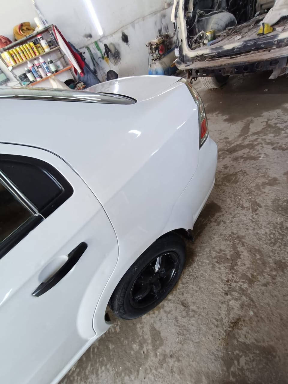 افيو موديل 2011رقم بغداد
سيارة جاهزة من كلشي كير ومكينه وحدادية وتبريد وشاشه وكامرة
والسونار العنوان النجف ناحيه العباسية للاستفسار ‏‪0783 870 6533‬‏
