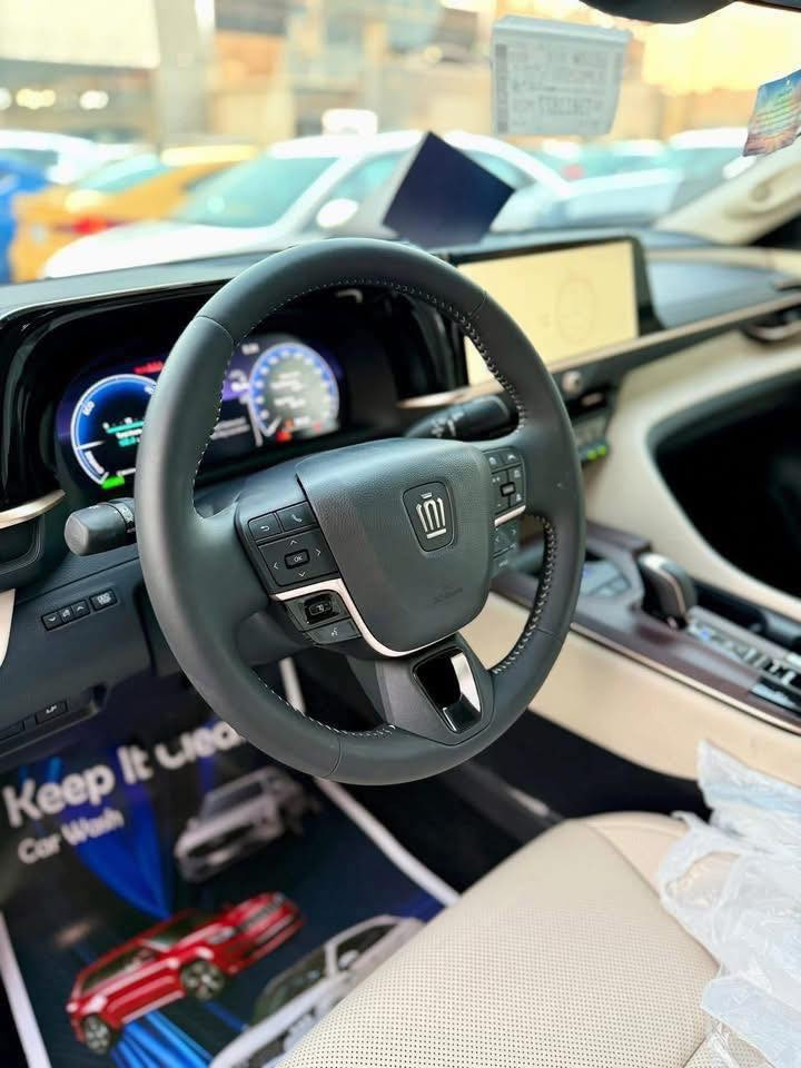 ♻️ تويوتا كراون 2026 بريميوم ♻️
🌪️ Toyota Crown Premium 2026🌪️

خليجي ( عبد اللطيف جميل سعودي )
 فخر الصناعة اليابانية
بلد المنشاً : اليابان 🇯🇵

سيارة تجمع بين الفخامة، الأداء القوي، والتكنولوجيا المتطورة🔝

🚘فول مواصفات بريميوم
🚘محرك 2500 هايبرد
🚘 سقف بانوراما 🔜🔜
🚘لايت 4  عدسات 
🚘شاشة جبيرة + كيجات ديجيتل
🚘 سستم صوت JBL + دمام خلفي 
🚘5 كاميرات 360 درجة
🚘 رادار  امامي + مانع تصادم + تحدي مسار
🚘 رادار خلفي + مانع تصادم خلفي
🚘 رادار جوانب + نقطه عمياء
🚘   بردة كهرباء
🚘 تحكم مقاعد امامي كهربائي 
🚘 تحكم مقاعد خلفي كهرباء
🚘 مقاعد جلد كريمي + تبريد كشنات
🚘 صاجات فورميكا 2026
🚘  شاحن وايرلس 
🚘 ميموري كشنات
🚘 ويل 19 إنش 🛞
🚘 فول منافذ TPC + كار بلي 🔋
🚘 باقي مواصفات الكراون معروفه 

‼️ لمعرفه السعر علق برقم 1 ‼️

العنوان📍.. بغداد - معارض البياع - الشارع الرئيسي 

اوقات الدوام جميع ايام الاسبوع 
من الـ10 صباحاً الى الـ9:30 مساءً ⏰

للاستفسار يرجى الاتصال على الارقام الاتية 📱:

***********📲
***********📲 ‬

***********📲
***********📲

‭***********‬📲
‭ ***********‏‭📲
