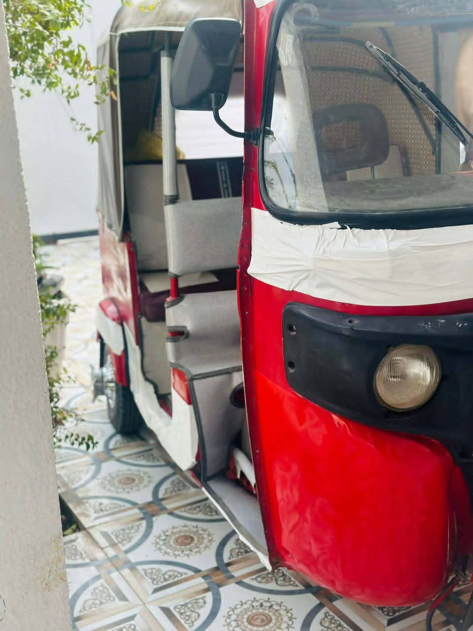 تكتك لبيع مكانه بعقوبه المين محرك  كفاله اكسل كفاله كهربايات كله شغاله ضفاير كله جديد شديته مسجل دمام رقم ديالى نكليزي سنويه ٣٠ تحويل ثاني يوم سعر٤٧٠٠ ***********
