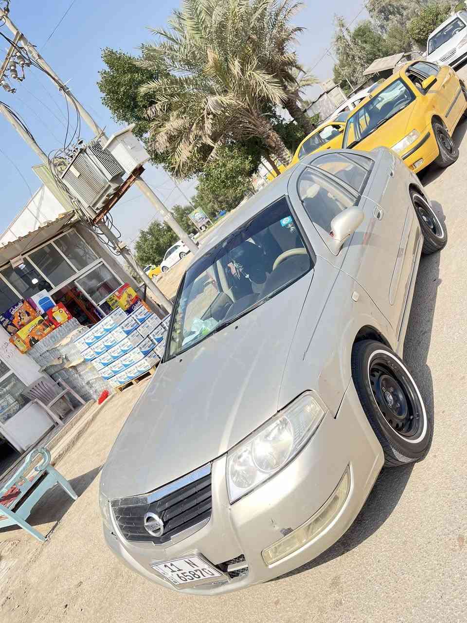 سلام عليكم نيسان سني موديل 2007 رقم بغداد بسمي
مصبوغه عام لجماليه
مكينه كير حداديه كله جديد
تخمً تاير جديد
السعر 80اوبيهً مجال 
مكلفً بلنشر 
الرقمً الااستفسار  ***********
