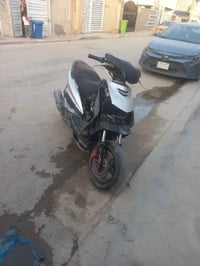 سكنس نثية كوم حديد بيهة زنجيل ب 100 وبيهة مجال للشراي مكاني الشعب 0771...