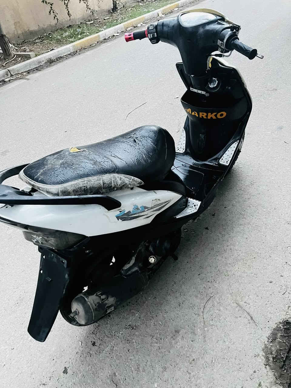 عندي ماكس عدله نضيفه مكينه بلاديه شغاله سلف وهندر شلعه ومعدل كهربائياتهه كله شغاله صالنصه بلاديه اوراق كامله المكان الغزاليه السعر 400 الشراي يخابر وهذه رقمي ***********
