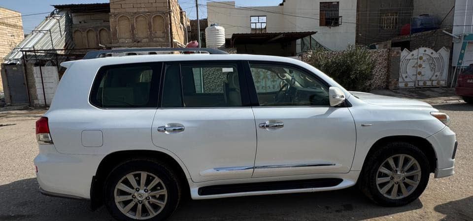 لكزز كفاله عامه سياره جديده حيل  الهاتف ‭
المديل 2011
‭ 0780 157 3387‬
  فول موصفات كشنات كهرباء  مري شفط ترحيب مكينه  ثمانيه ستندر 5700 يعني بين قوسين مفوله موصفات وبسمي تحويل ثانيوم والتعجب ينتصل على الرقم وآنه حاضره
