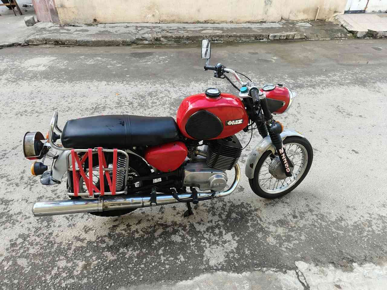 السلام عليكم شباب الجروب امزت 81 ماكينه 2001 بالسايس ثلاثه وايرمانيه شغاله اللي يحب يعتني يراسل خاص 750 380 9082
