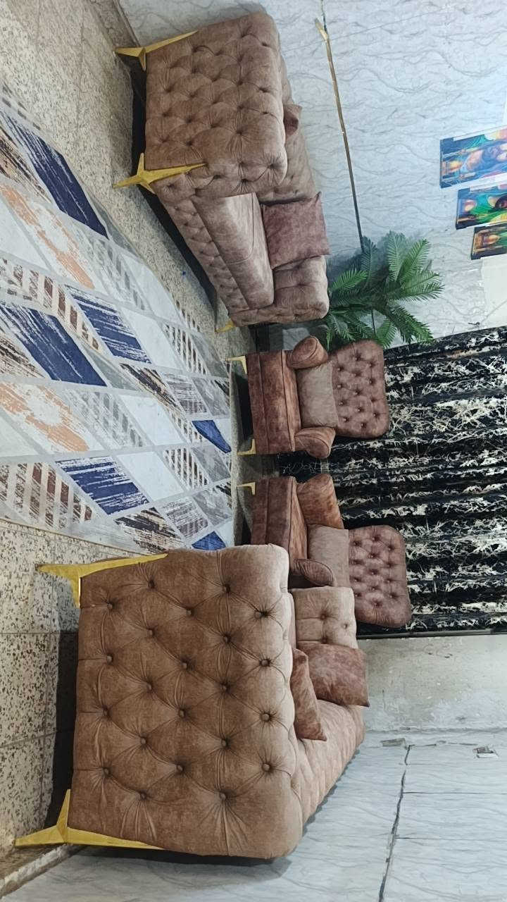 تخم 7 مقعد💺 اخو جديد اي ضرر مابي قماش وتر برو سعر ,,225,,بي مجال مكان البياع *********** يوجد واتساب
