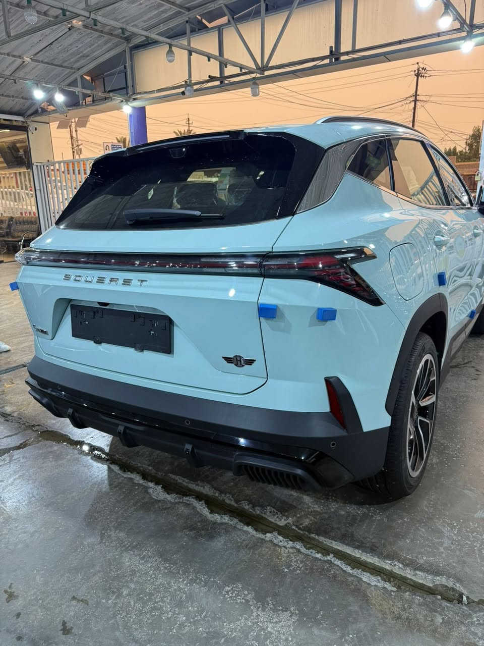 ⁨ ⁨ ⁨ ⁨ سوئيست  S06 1.5L Premium PHEV (بلگ-إن هايبرد🔋)
(متوفر بكافة الالوان  ابيض - اسمنتي -رصاصي - فستقي🎨)

الموديل: 2026 (خليجي)

العداد: صفر كيلو متر

المحرك: 4 أسطوانات 1.5L تيربو حقن مباشر + محرك كهربائي القوة الاجمالية 358 حصان

عزم الدوران (نيوتن-م): 530

ناقل الحركة: أوتوماتيكي مخصص لنظام الهايبرد 1DHT

نظام الدفع: دفع امامي

سعة البطارية كيلووات/س: 19.43

المدى: مدى كهربائي يصل الى 114 كم ، و مدى كامل للبنزين و الكهرباء يزيد عن 1200 كم

استهلاك الوقود: 5.2 لتر لكل 100 كم

الضمان الأساسي: 6 سنوات او 200,000 كم ( ايهما اولاً )

ضمان المحرك: 10 سنوات او 1،000،000 كم (أيهما اولاً / للمالك الأول)

ضمان البطارية : 8 سنوات او 150,000 كم ( ايهما اولاً )

السعر: 31,900,000 دينار عراقي (بدون رقم)

المواصفات:

*إطارات قياس 20 إنچ

*فتحة سقف بانوراما

*شاشة عرض ترفيهية قياس 15.6 إنچ

*شاشة عدادات رقمية قياس 9.2 إنچ

*مقصورة الركاب من الجلد الفاخر

*مقعد السائق والراكب كهربائي

*مقاعد السائق والراكب مبردة و مدفئة

*مقعد السائق ذاكرة

*تسجيل فيديو للرحلات DVR

*كاميرات محيطية 540 درجة

*رادار تفاعلي

*حساسات أمامية وخلفية

*مانع تصادم أمامي وخلفي

*نظام القيادة شبه الذاتية

*نقطة العمياء

*نظام تحذير مغادرة المسار

*نظام المساعدة للبقاء في المسار

*نظام الكبح التلقائي في حالة الطوارئ

*نظام الفرامل اليدوية الاوتوماتيكي Auto hold

*صندوق كهربائي

*نظام ابل كار بلاي واندرويد أوتو لاسلكي

*نظام صوتي فاخر 9 سماعات من Sony

*إنارة محيطية متعددة الالوان

*إنارة ترحيبية

*دخول ذكي (بصمة)

*تشغيل عن بعد

*خاصية إغلاق الشبابيك وفتحة السقف عن بعد

*المرايا الجانبية قابلة للطي كهربائياً

*مصابيح أمامية أوتوماتيكية LED مع مصابيح نهارية LED

*نظام التحكم الذكي بالإنارة العالية

*نظام تقنية الهواء بالايونات PM2.5

*شاحن هاتف لاسلكي سريع

*ماسحات الزجاج الامامي مع حساس للمطر

*مسند الذراع الوسطي مع ثلاجة

*وضعيات قيادة متعددة

*وسائد هوائية امامية وجانبية عدد6

للاستفسار والطلب :

☎️***********

☎️***********

☎️***********

#معرض_الفرقان_لتجارة_السيارات

#بغداد_الكريعات_نهاية_شارع_الوقف
