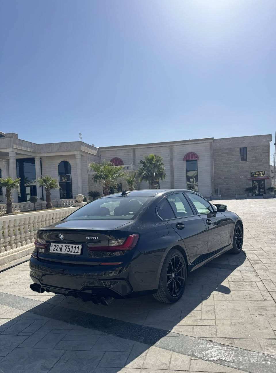 بي ام دبليو 330i موديل 2022
المحرك 4 سلندر توين تيربو

الجير أوتوماتيك 8 سرعات

السيارة ماشية 34 ألف كم فقط

المواصفات:

شاشة كبيرة + نظام iDrive

عدادات ديجيتال

فتحة سقف

كشن جلد أحمر

دخول ذكي

كاميرا خلفية

حساسات أمامي وخلفي

مثبت سرعة

أوضاع قيادة Eco / Comfort / Sport

إضاءة LED

ضررها بسيط جداً 

رقم الشاصي : 

3mw5r1j02n8c47482 

مكان السيارة كركوك 

للتواصل ***********
