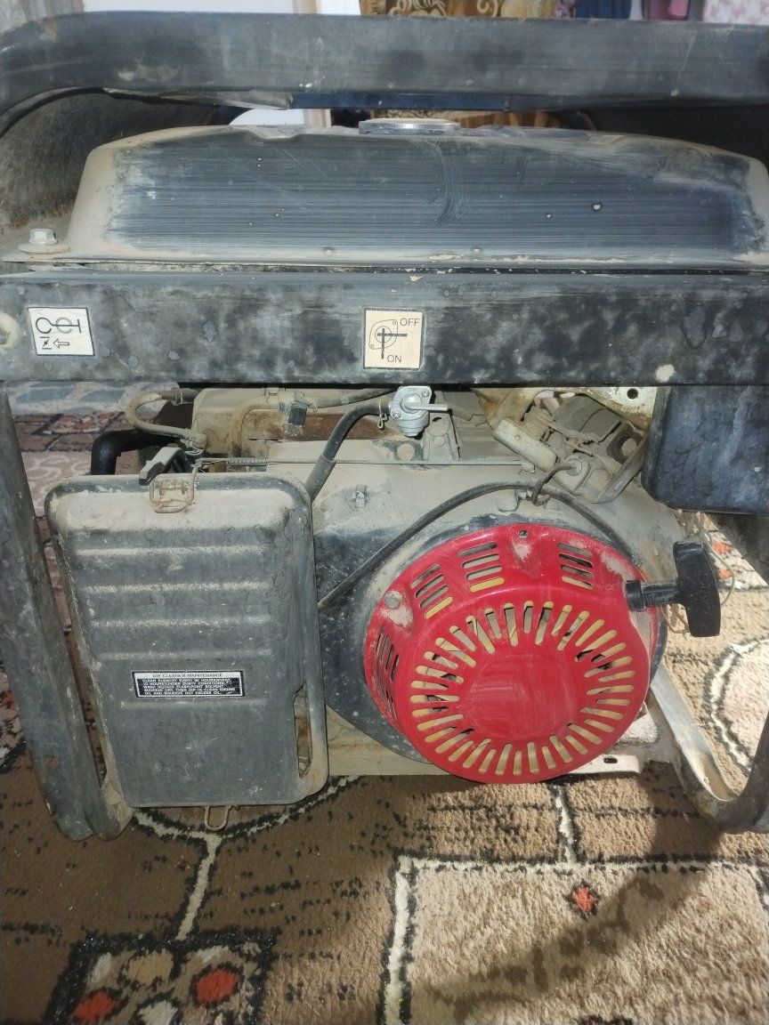 السلام عليكم 
عندي هاي المولد امانة الله نضيفه 
شغاله وعلى الفحص مشتغله شي قليل
اشغل عليه اضويه ومبردة برفاب ومجمدة 
وثلاجه 
اريد اراوسه بعاكسه وشاحن مع الملحقات


**إذا كنت صاحب هذا الإعلان وتريد حذفه لأي سبب، رجاءا أرسل رسالة إلى الدعم الفني**