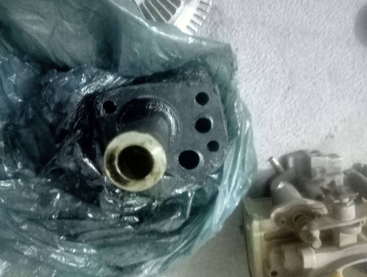 سلام عليكم غراض نيسان للبيع كلمن والسعر  عنابير كلج مروحه كيج اويل بم راديتر كابريترات عدد 2
***********
