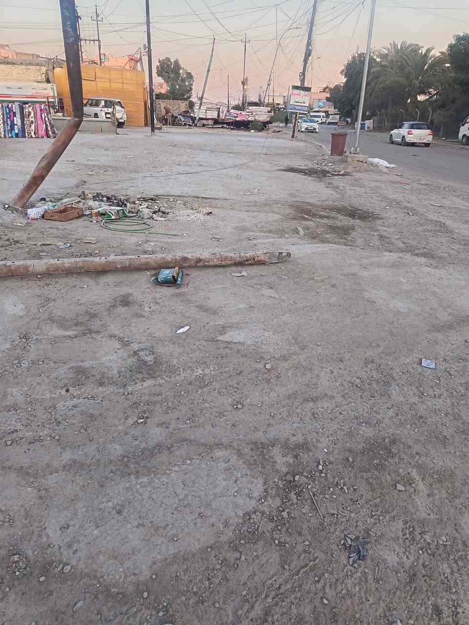 محل للأيجار المكان بلديات شارع المرور قرب سوق الميت اي ستفتار اتصل ***********
