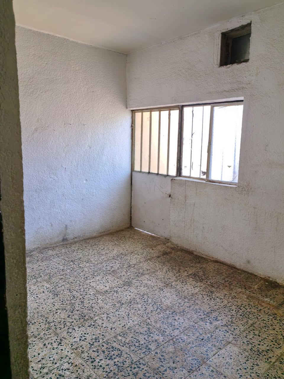 مشتمل طابق ثاني للأيجار
الموقع الطالبية قرب مطعم حبايبنا
يحتوي على استقبال و مطبخ وغرفتين نوم للأستفسار ***********
