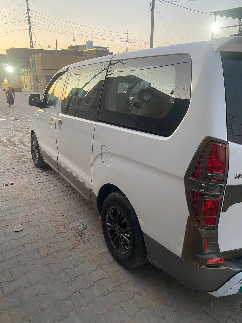 ستاركس موديل 15رقم ميسان نكليزي سنويه 29
مفتوح ومحور مسكر مكينه كفاله بيها بنيد مبدل وجاملغ مبدل والباقي شرط سونار سعرها 170بيه مجال مكاني بصره ***********
