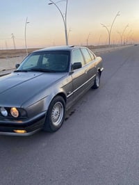 بي ام دبليو 525 • ١٩٩١ • رقم صلاح الدين