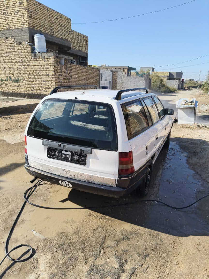 اوبل استره ستيشن باسمي رقم نجف كامله سياره وحلوه سعره 33مكاني بابل ابي غرق ***********
