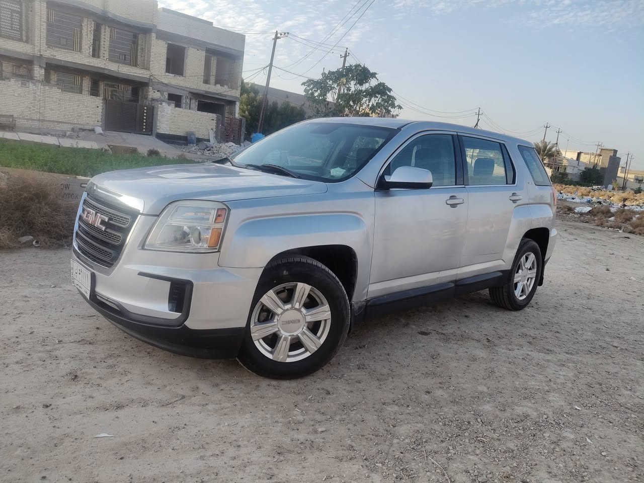 السلام عليكم جمسي تيران 2016محرك 2400 ضرر جاملغ وشويه من الباب بدون تبديل رقم بغداد باسمي ***********
