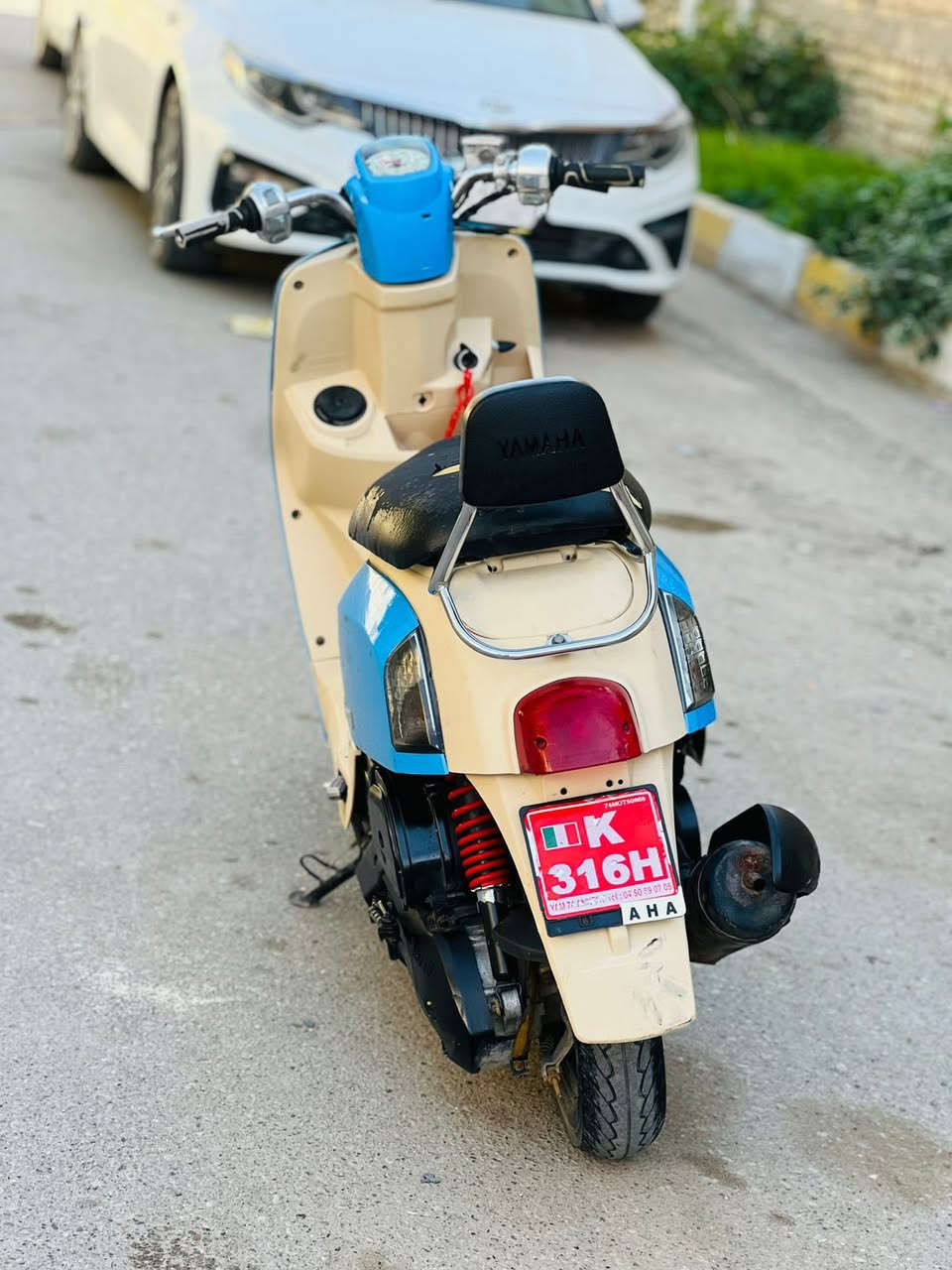 بوليس للبيع  مفتوحه لاستيك ولف بس دراجه ماعوزها شي ترايك لكربلاء
اتصال ***********

سعرها ٦٠٠ وبيها مجال حك الجيه مكان ناصريه سيددخيل
