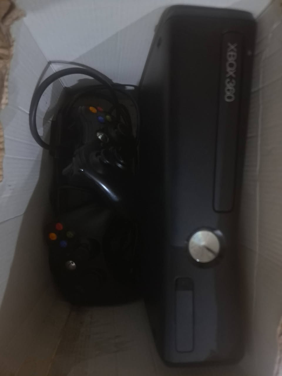 اكس بوكس 360
للبيع مع كامل الملحقات يدتين 
السعر ١٢٥ وبيه مجال


**إذا كنت صاحب هذا الإعلان وتريد حذفه لأي سبب، رجاءا أرسل رسالة إلى الدعم الفني**