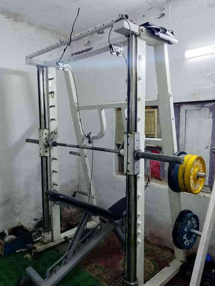 السلام عليكم سمث بي اسلاك سيقان أمامي سيقان خلفي سحب امامي مسطبه متحركه مصطبه مستوي أقراص دنبلصات متوازي شفتات سيت قبضات للبيع العنوان ناصرية ***********
