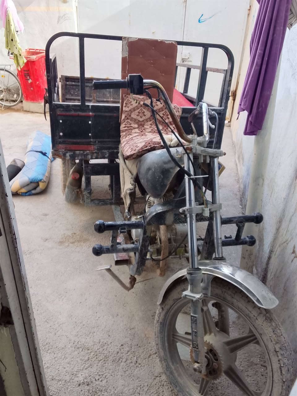 اسلام عليكم ستوته للبيع قويه كلش مكينتها لا تنقيص ولا تبخير بس السيم مال الهندر فالت غير هاذة كلشي ما ليها كلك كلك السعر 300 رقم التلفون ***********
