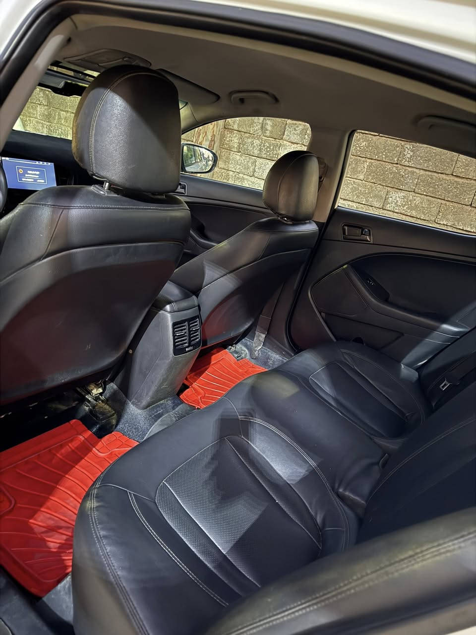 للبيع كيا اوبتيما وراد كوري  محرك 2000 موديل 2011 محرك كير مامفتوح دهن كير مبدل جديد السيارة بيها جاملغ الايمن مرجع بارد واماكن بسيطة فقط بدون صبغ وبدون قطع تبديل بيها ثقب بالقمارة بسيط ومعدل اثر علامة كوريا مكان موصل/بعشيقة
للاستفسار اكثر *********** 
***********
