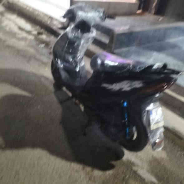 السلام عليكم
ماكس 140 شغاله سلف و هندر الدراجه نضيفه وخير من الله السعر 300 وبيها مجال بسيط جدا 
المكان حي الجهاد الضباط 
رقم الهاتف: *********** متواجد رصيد و واتساب
