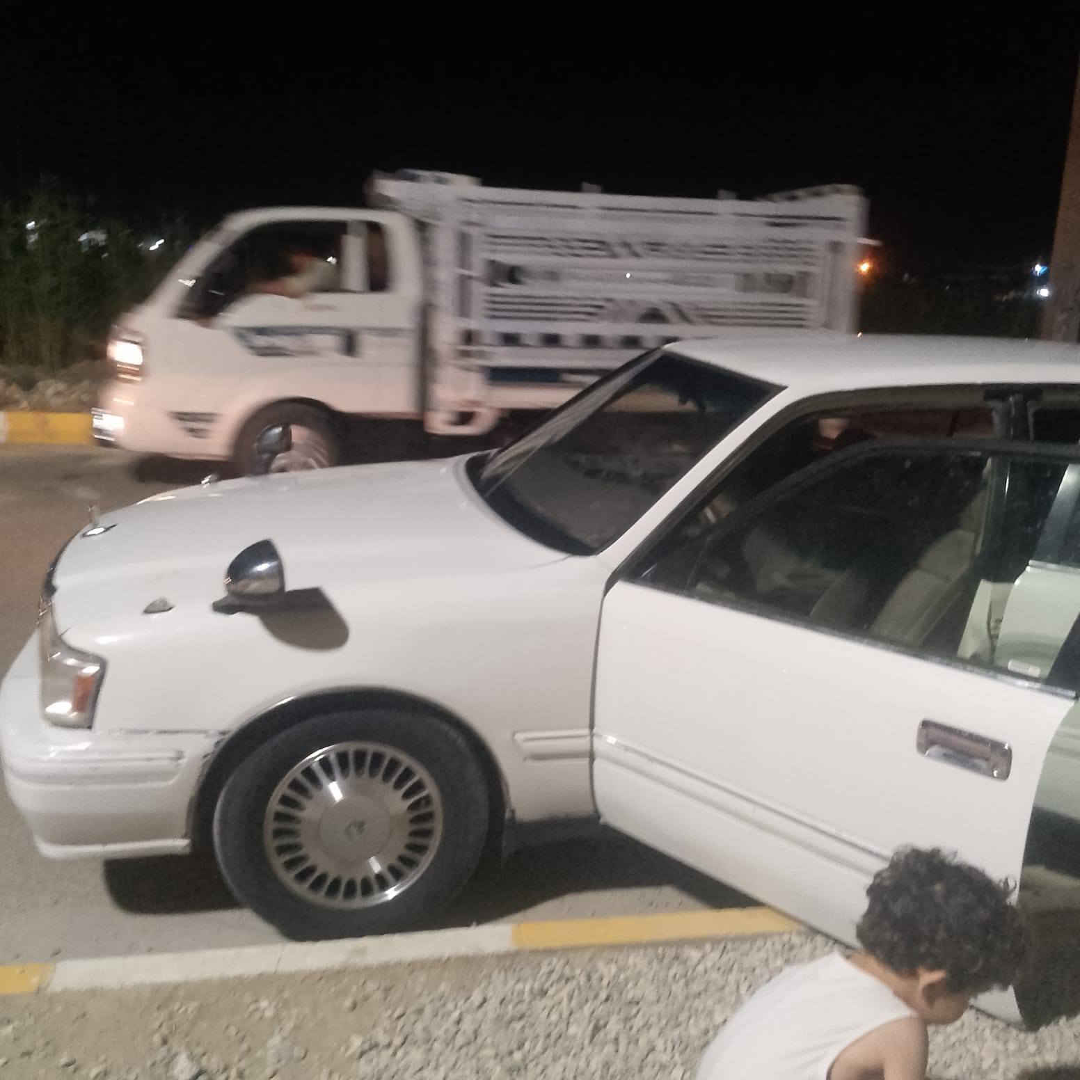 رأس الثور تكم ايسر بلاد بأسمي نقصها محرك بيه صوت بداية تشغيل وحداديه وضربه جنطه معمره مكفوله لا كص ولا نقل واصوليه رقم انكليزي هذا الأسبوع استلمه السعر ٧٥
مكاني ذي قار قضاء النصر 
***********
