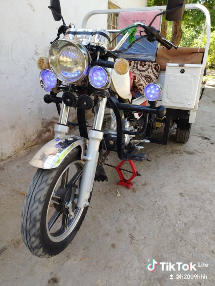 السلام عليكم ورحمة الله وبركاته سكوت للبيع موديل 2023 أوراق أصولي السعر مليونين 100 وبيها مجال المكان واسط قضاء النعمانية للتواصل***********
