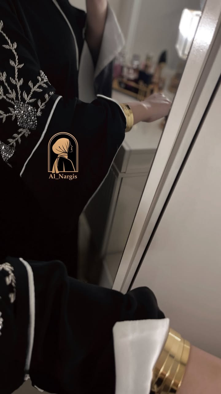 عبي وبشتات مال مخاور داخل الصفحه اكثر من50 موديل


**إذا كنت صاحب هذا الإعلان وتريد حذفه لأي سبب، رجاءا أرسل رسالة إلى الدعم الفني**