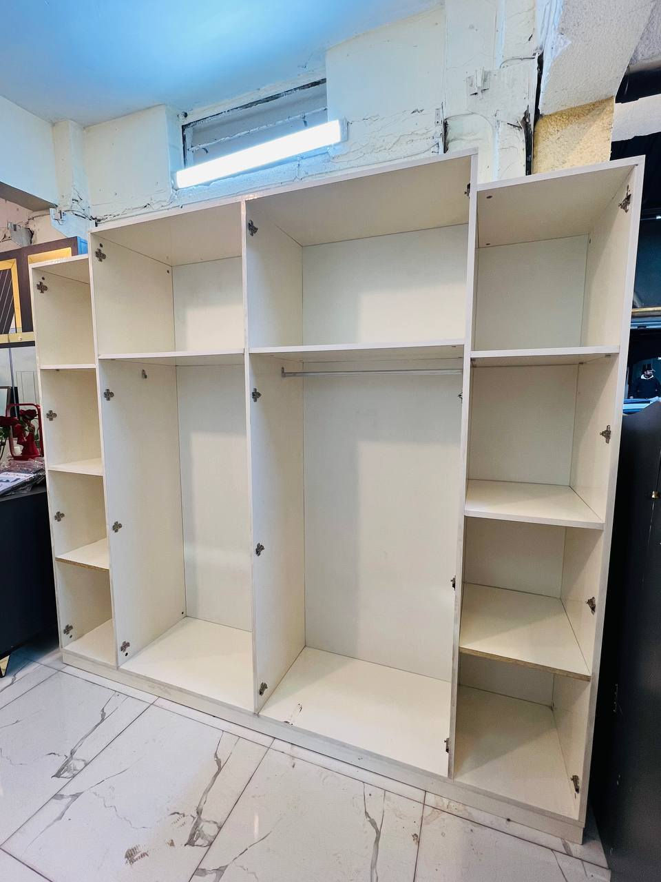 من رخصة الادمن هذاباب رزقي غرفه نوم تركي 🇹🇷 
5 قطع شبابي سرير منفصل 
كنتور ابواب بسعر 490 مع شد ونقل مجاني داخل بغداد


**إذا كنت صاحب هذا الإعلان وتريد حذفه لأي سبب، رجاءا أرسل رسالة إلى الدعم الفني**