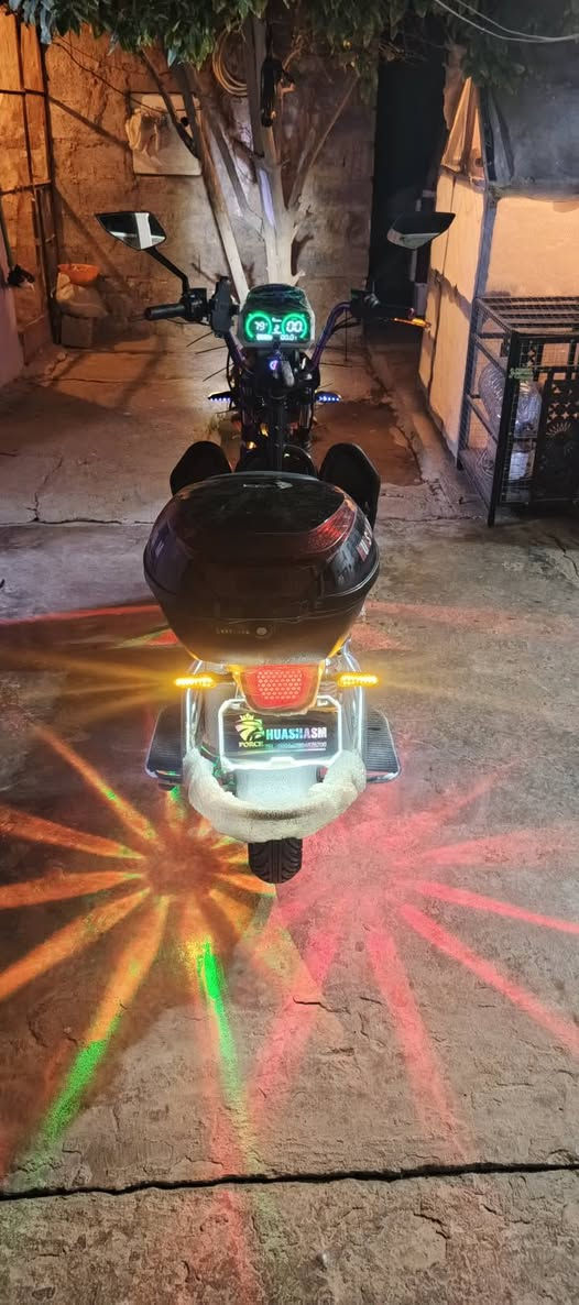 متاح ماطور شحن هيوشه موديل 26 بعدو جديد استخدام 10 ايام الماطور جديد للبيع السعر 825 للستفسار (***********)
