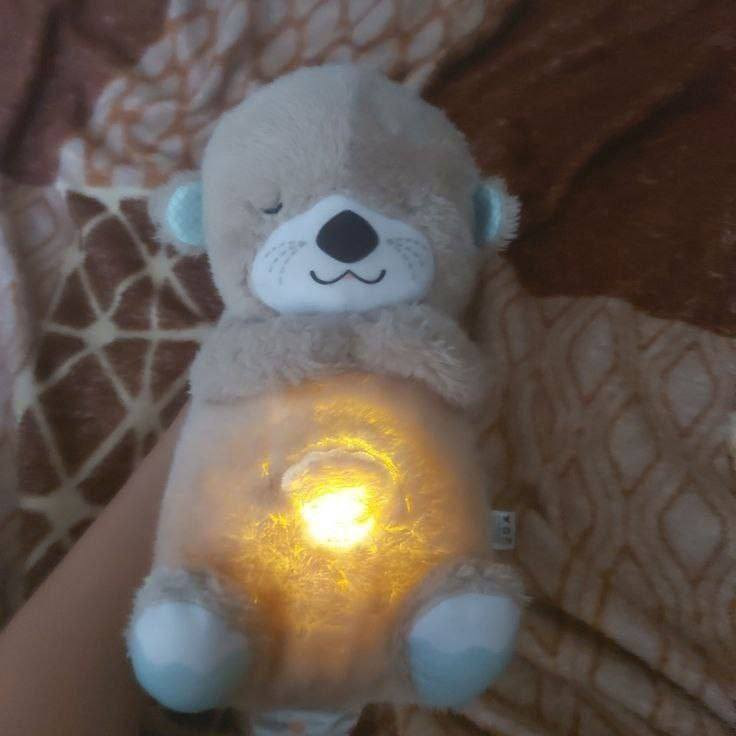 دمية الدب النائم 🧸❤️ 
السعر ٢٥ الف فقططططط والتوصيل مجاني لكل محافظات العراق الكمية محدوووودة ✅️✅️✅️😍😍

دمية سوث اند سناجل اوتر دميه موسيقية مخملية للأطفال👶🏻 الرضع من براند فيشر برايس👶🏻 
اصلية درجة اولى 💯💯

✨​دمية على شكل حيوان الدب 

✨لهاية وموسيقية بحركة "التنفس"

 ✨للأطفال من سن الولادة فما فوق

​✨اكتشافًا حسيًا لتنشيط حواس الرؤية
 والسمع واللمس لدى طفلك

✨​تحاكي الدمية على شكل دب 

✨✨الحركة الإيقاعية للتنفس لتهدئة طفلك بشكل طبيعي

✨​قابلة للتخصيص مع ما يصل إلى 30 دقيقة من الموسيقى والأصوات

، ✨والتحكم في مستوى الصوت، والأضواء الخافتة

✨​أقمشة فائقة النعومة؛ يمكن غسلها

 ✨يغسل في الغسالة مع إزالة الإلكترونيات

✨الباقي فقط اللون البنفسجي 🟣

#فولو #فولومي #فولورز #اكسبلور_فولو


**إذا كنت صاحب هذا الإعلان وتريد حذفه لأي سبب، رجاءا أرسل رسالة إلى الدعم الفني**