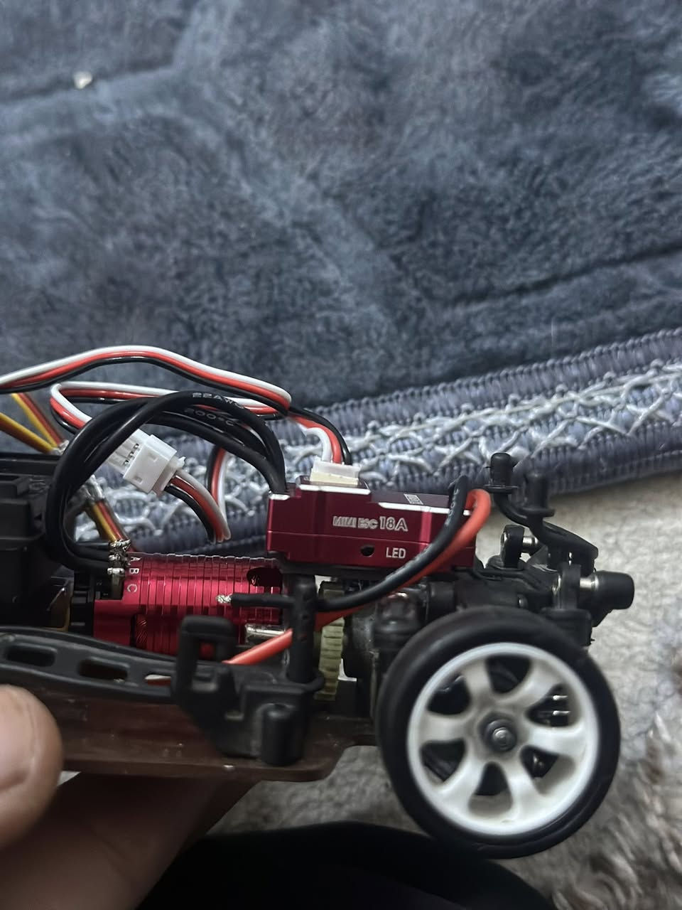 سلام عليكم
سياره كونترول موجود البيع
حجم ١/٢٨
محرك برشلس
عقل برشلس ١٨ أمبير 2-1 cell شغل
دفع خلفي
سيستم ليد
ملاحظة: بدون بتاريه
نوع عقل و محرك : rocket rc ماركه ممتاز 👌 
بروكرام كارت 
تفاصيل 
مع صوره
👇🏻👇🏻👇🏻👇🏻
مع احترام ❤️


**إذا كنت صاحب هذا الإعلان وتريد حذفه لأي سبب، رجاءا أرسل رسالة إلى الدعم الفني**