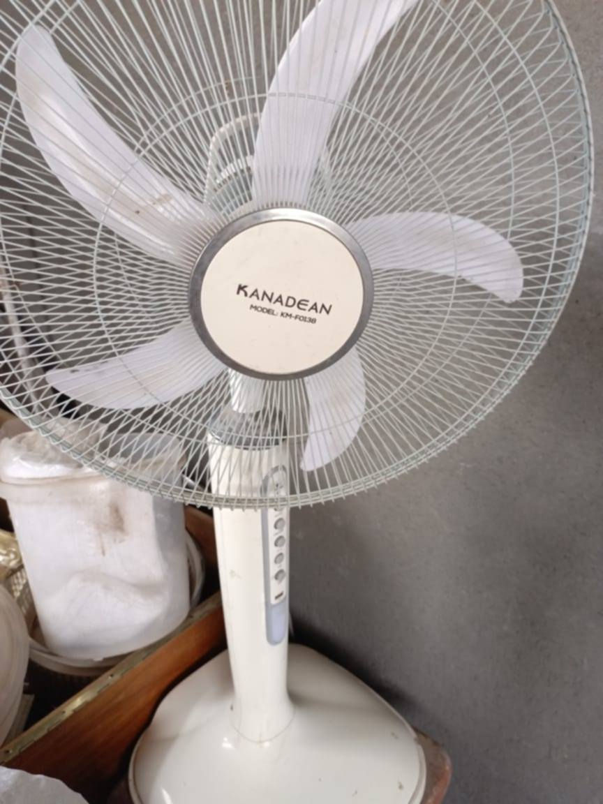 طباخ جبير 125

طباخ منضدي  100

مروحه شحن  30

مرايه بيه اناره   10


**إذا كنت صاحب هذا الإعلان وتريد حذفه لأي سبب، رجاءا أرسل رسالة إلى الدعم الفني**