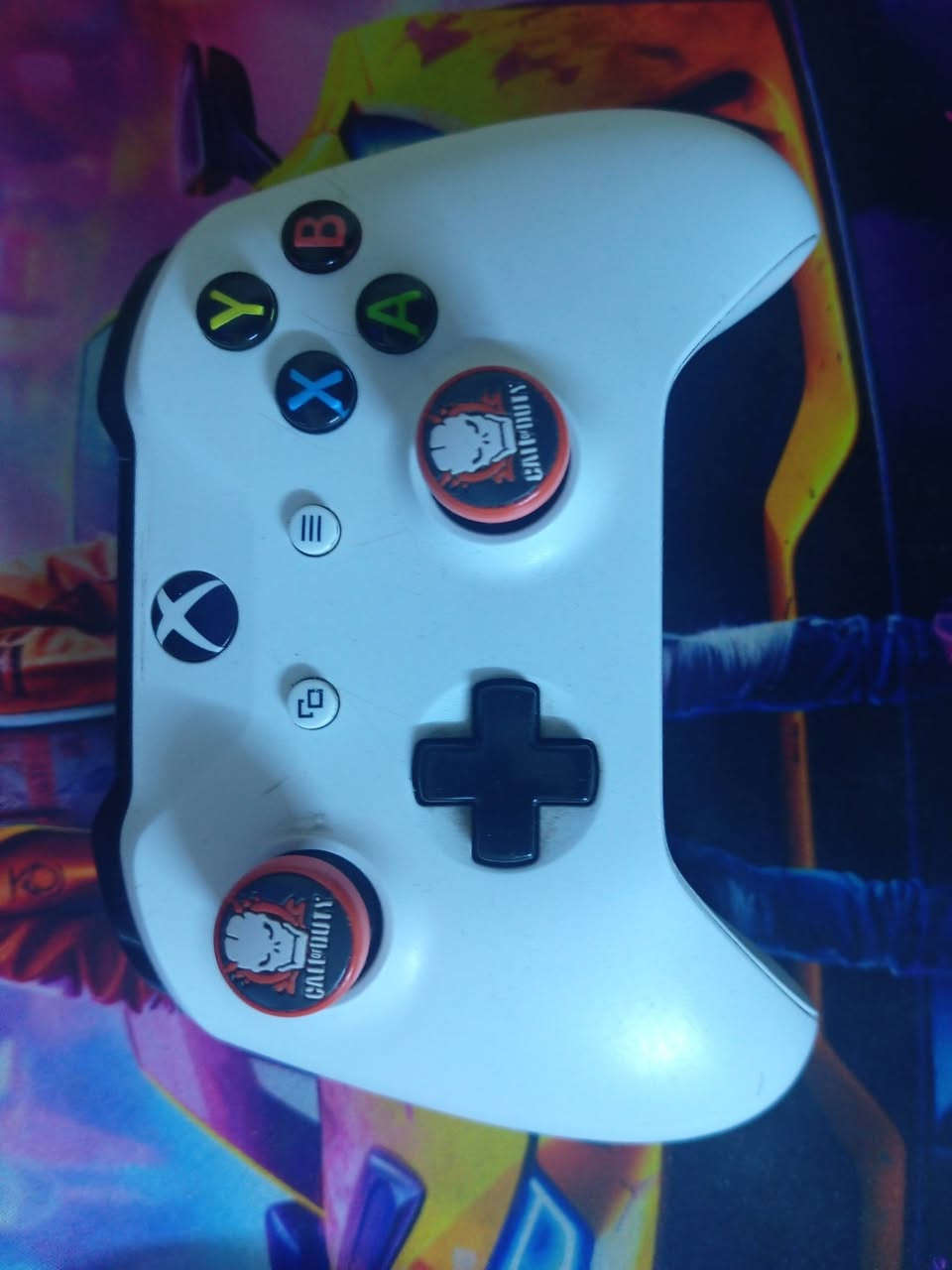 السلام عليكم Xbox ONE S
للبيع Xbox One S مع ملحقات كاملة 512GB
​الجهاز: نظيف جداً، مبدل هارد (شغال 100%).
​اليدات: عدد 2 (واحدة Series S الأصلية شغالة ونضيفة كلشي مابيها، والثانية ال ون تحتاج تصليح بسيط بالسهم الفوك).
​الملحقات: كيبورد كيمنك، ماوس كيمينج،ماوس باد، سماعة كيمنك محيطية، شاحن بطاريات Dobe مع بطاريات.
​واشتراك Game Pass Ultimate لمدة 3 أشهر 
والعاب بي
GTA V
NEED FOR SPEED 
BATTLEFIELD 4
Minecraft 
Prey
UNO
ONE LEAVES
UNRAVEL
سعر خاص تواصل واتساب او اتصل ***********
مكاني بغداد الزعفرانية
