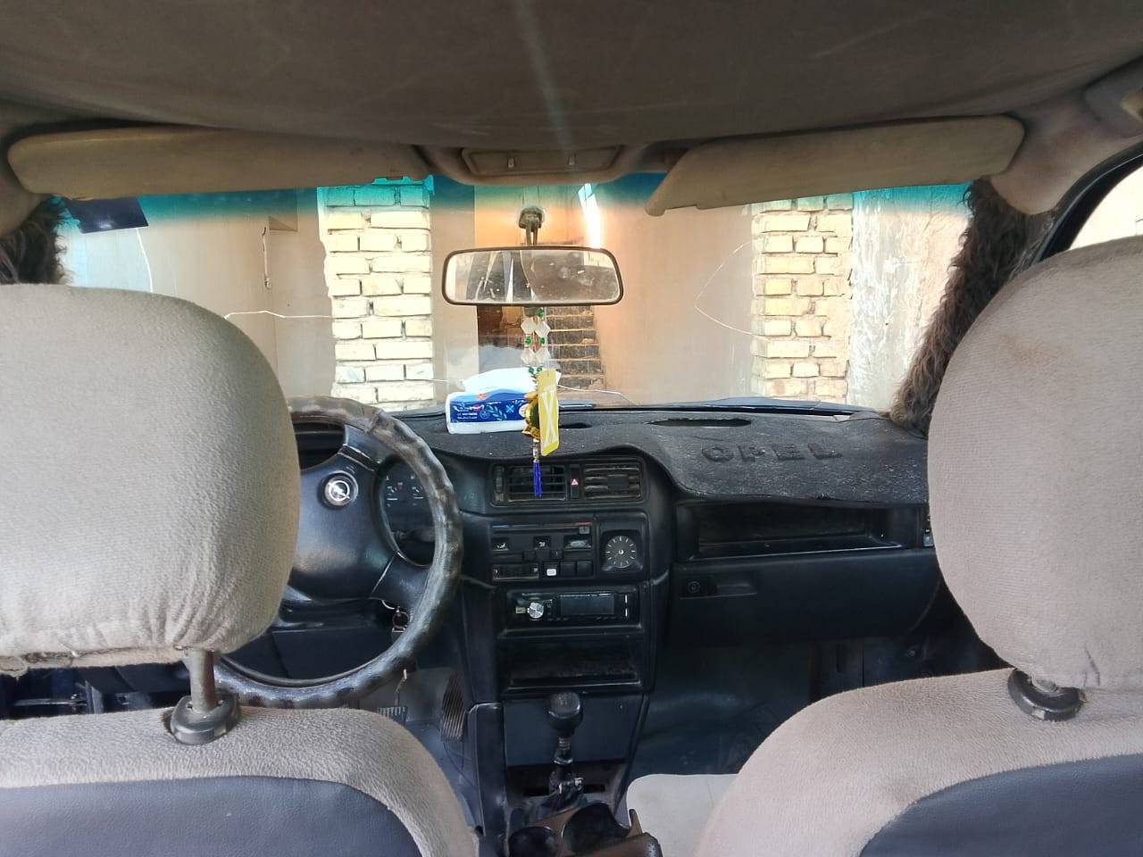 السلام عليكم اوبل فيكترا
مديل 1991

محرك شرط18 كير شرط 

شرط التحويل 

***********
@إشارة
