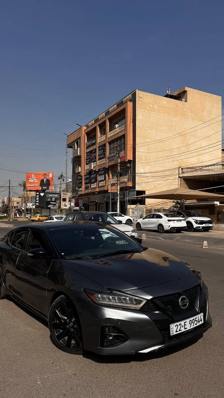 مكسيما sr plus 2022
السيارة فول الفول اعلى مواصفات 
 
ماشية ٦٠ الف حادثها جاملغ وبنيد مصبوغة حزام توحيد لون بدون قطرة معجون رقم اربيل باسمي تحويل او وكالة سعرهه 130 مو سعرهه  بس محتاج *********** مكاني السيديه
